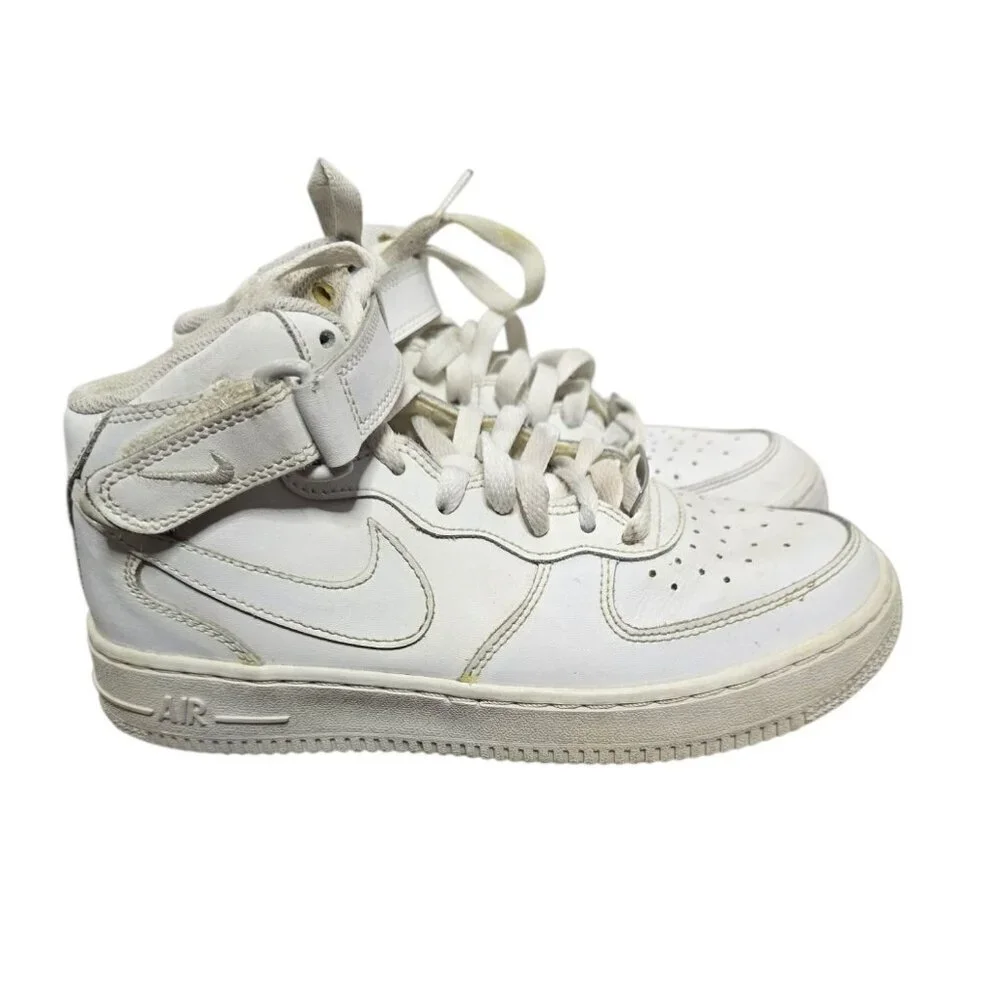 Nike Air Force 1 Mid Triple White Sneakers